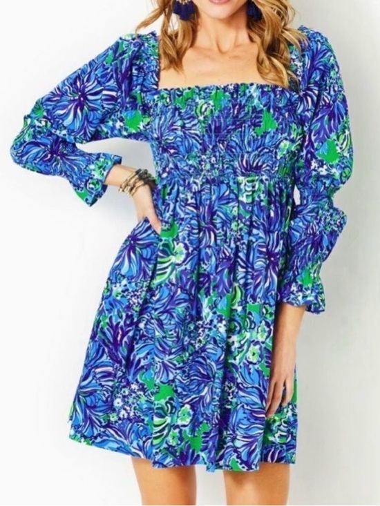 Lilly Pulitzer Dresses & Skirts - Lilly Pulitzer Beyonca Smocked Floral Mini Dress Women’s Small Blue Green Pocket